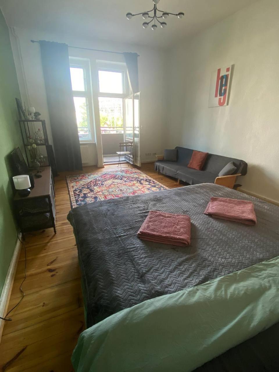Stylish 2-Room Apartment With Balcony Next To East Side Gallery Berlin Extérieur photo