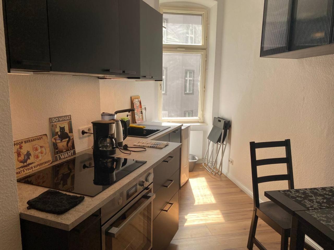 Stylish 2-Room Apartment With Balcony Next To East Side Gallery Berlin Extérieur photo